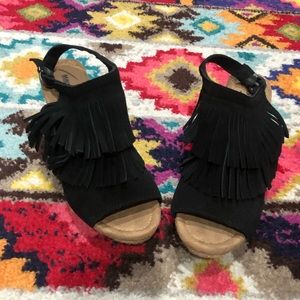 Minnetonka Black Fringe Wedges